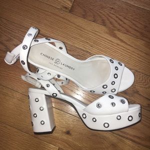 NEVER WORN & PERFECT CONDITION HEELS